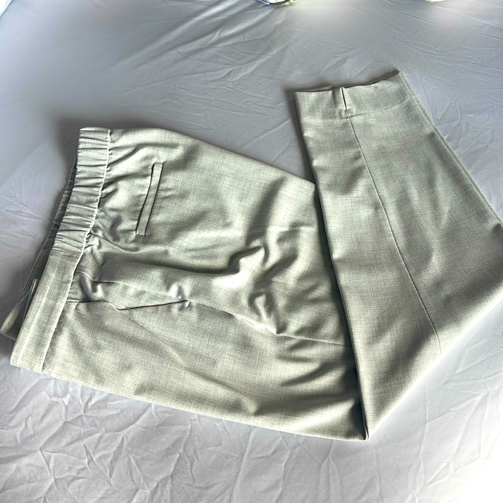 Banana Republic “Hayden” pant ~ size 14